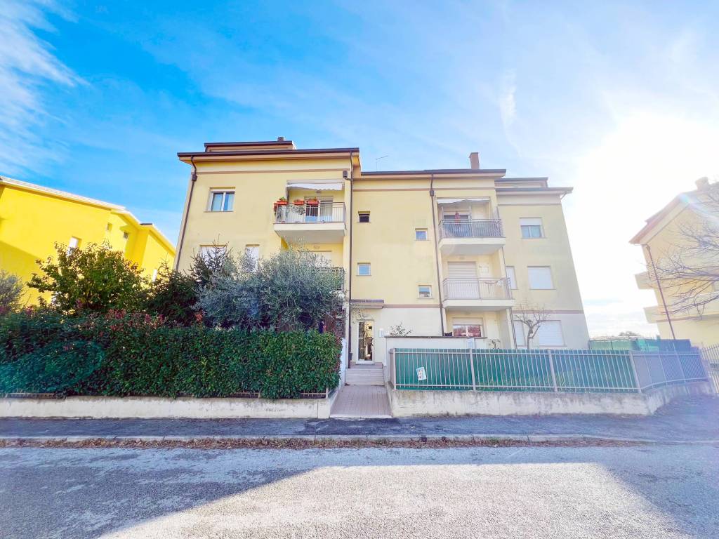 Appartamento in vendita a San Clemente via Paolo Borsellino, 183
