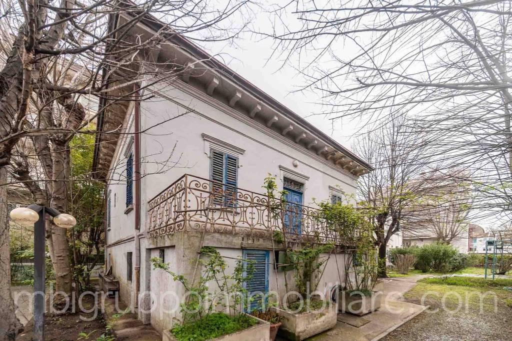 Villa in vendita a Rimini viale Sollum, 30