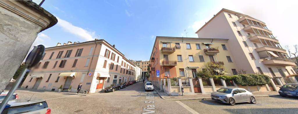 Appartamento in affitto a Pavia via San Martino