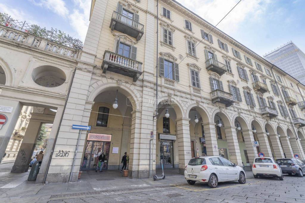 Ufficio in vendita a Torino piazza XVIII Dicembre