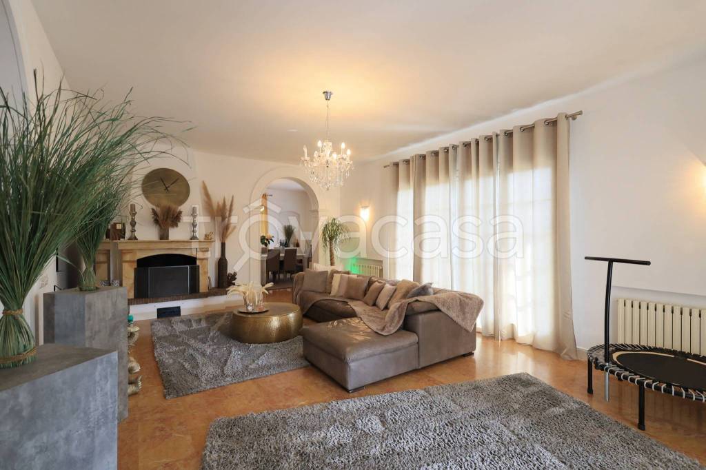 Villa in vendita a Rimini via del Cerreto, 4