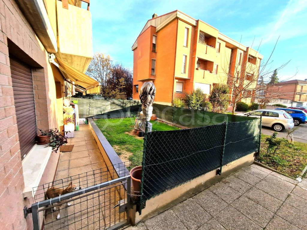 Appartamento in vendita a Montecchio Emilia via Caduti dell'Arma, 6
