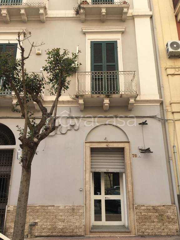 Negozio in affitto a Taranto via Cataldo Nitti, 76a