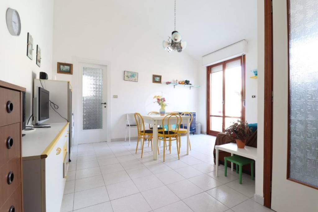 Appartamento in vendita a Silvi via Genova, 45