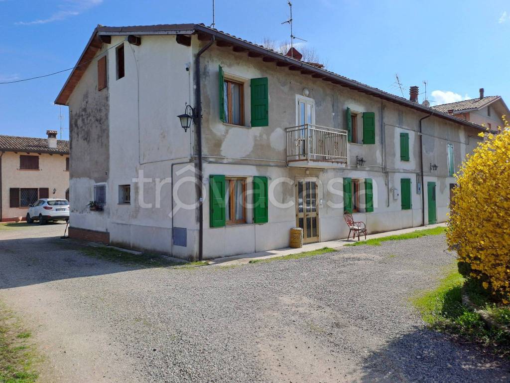Casa Indipendente in vendita a Ravarino via Argini