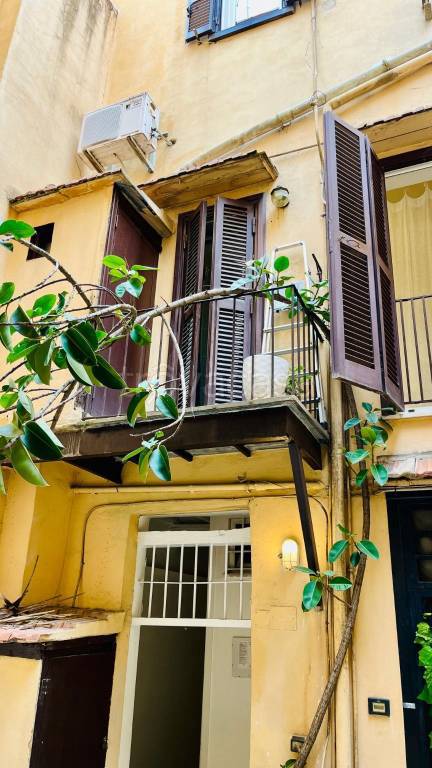 Appartamento in affitto a Roma via del Boschetto