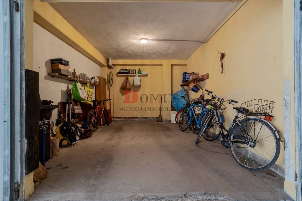 Garage in vendita a Mantova via Parma, 18
