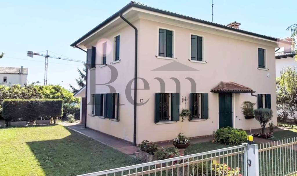 Villa in vendita a Treviso via del Passo, 1