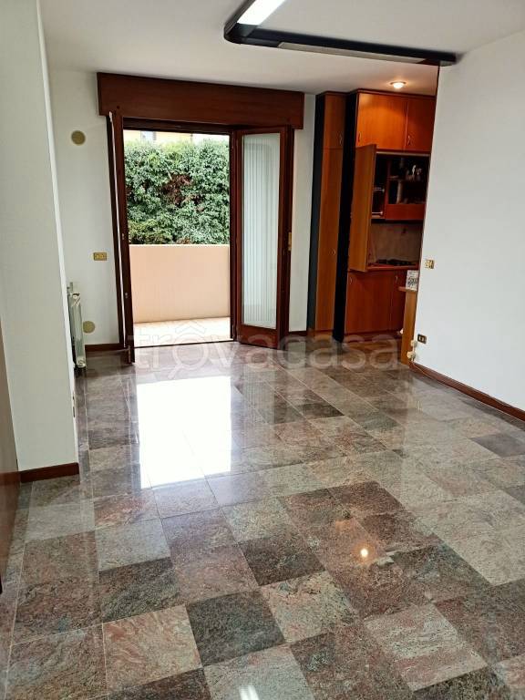 Appartamento in vendita a Padova via Ponticello