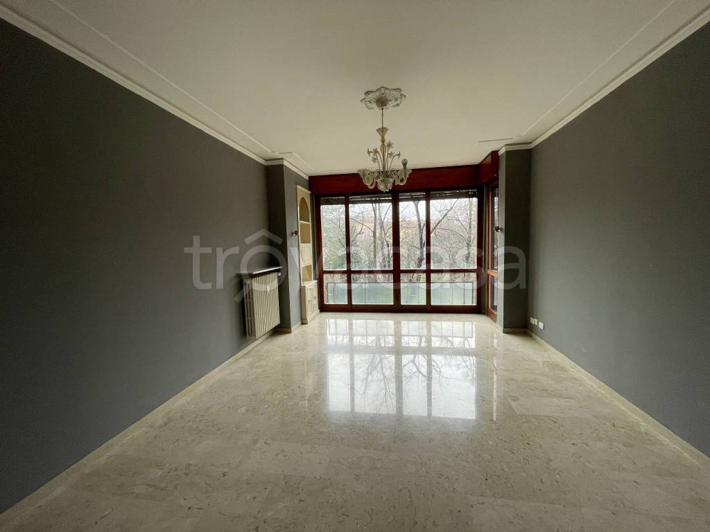 Appartamento in in affitto da privato a Modena viale Nicola Fabrizi, 25