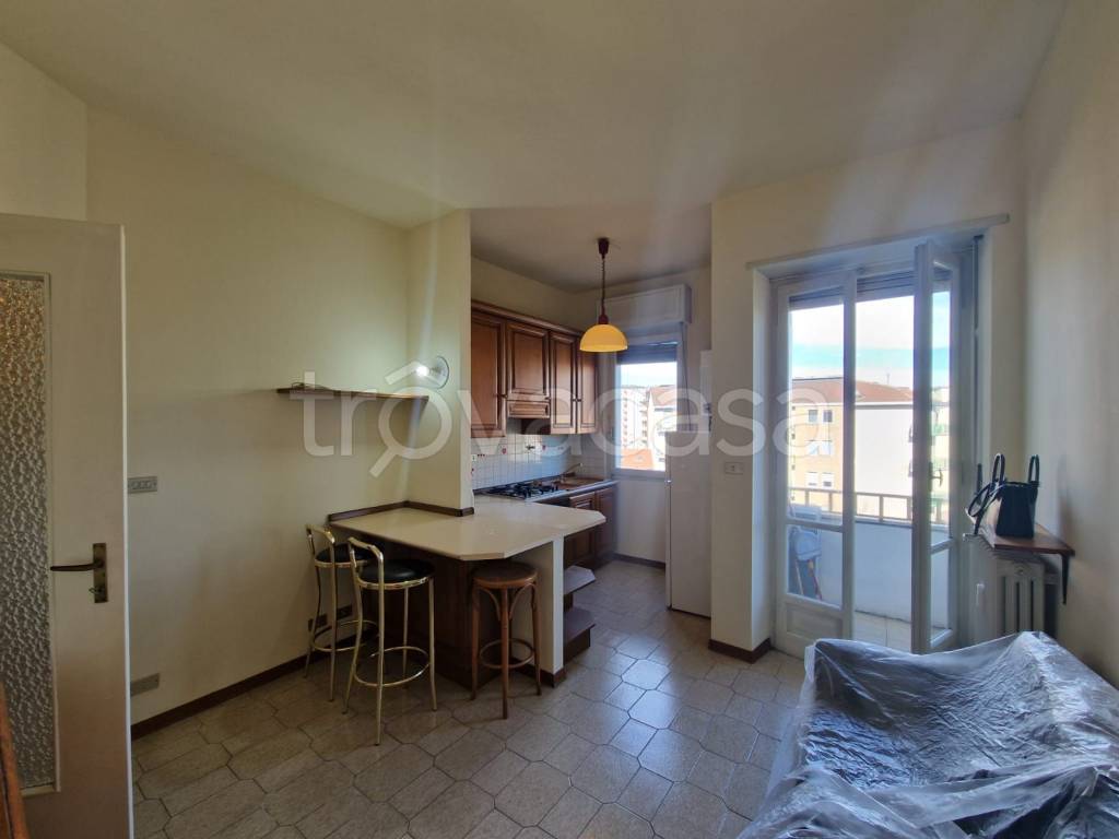 Appartamento in affitto a Torino corso Orbassano, 295