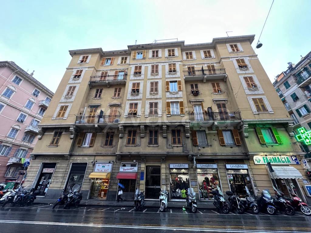 Appartamento in affitto a Genova via Giovanni Torti
