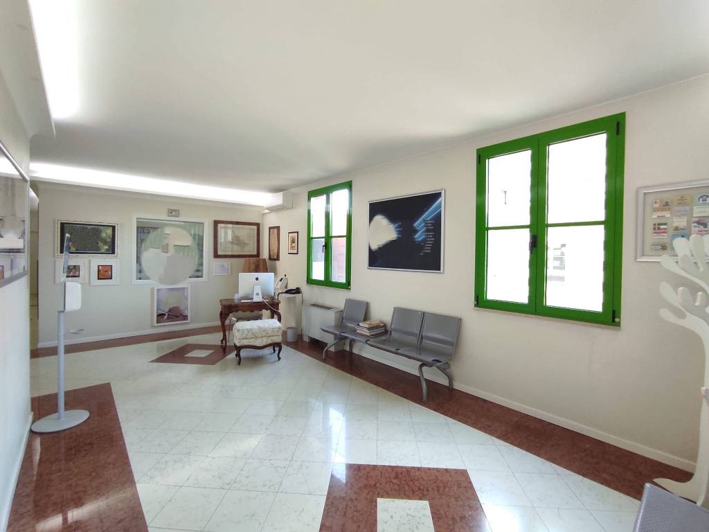 Ufficio in vendita a Montecatini-Terme piazza Aldo Rossi