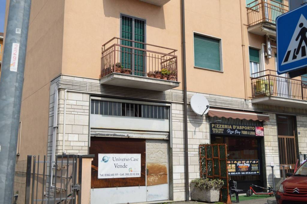 Negozio in vendita a Nova Milanese via per Incirano, 24