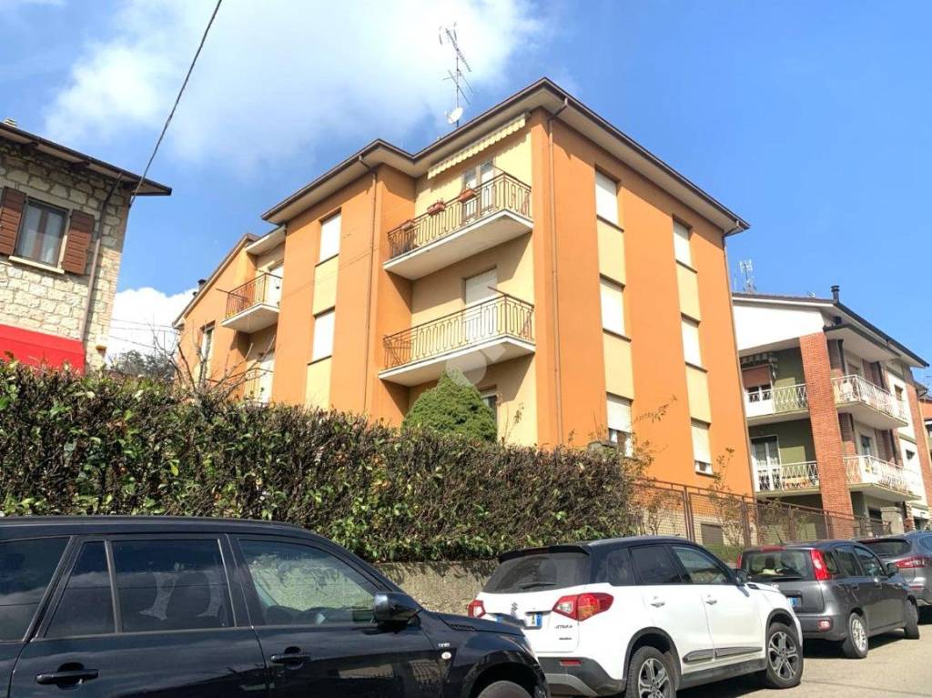 Appartamento in vendita a Pavullo nel Frignano via Romani, 15