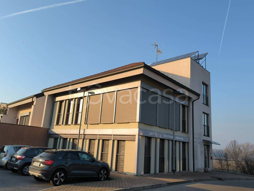 Ufficio in vendita a Lodi via Lodi Vecchio, 66