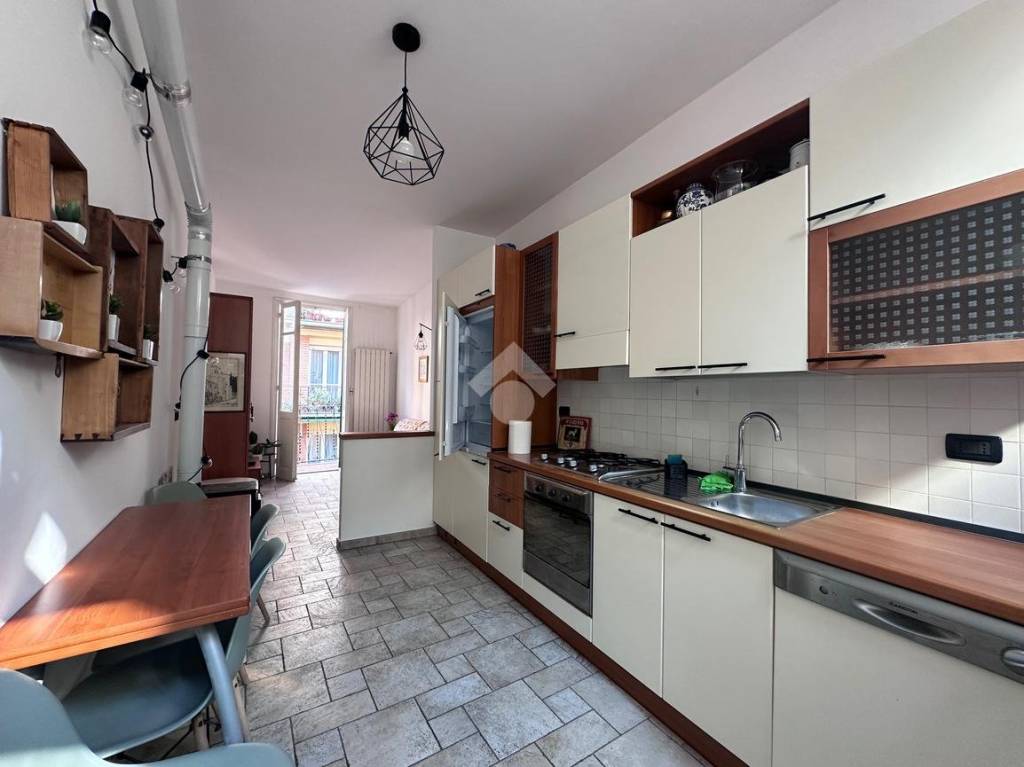 Appartamento in affitto a Finale Ligure via Brunenghi, 9