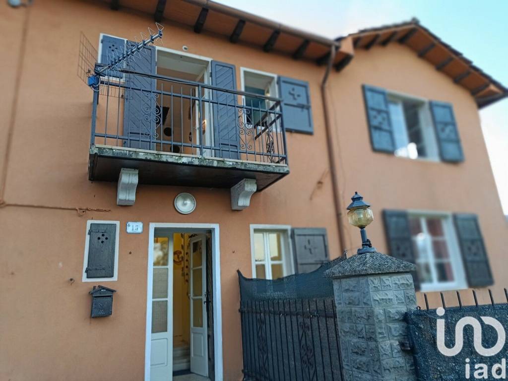 Villa in vendita a Corniglio via Rola Costone, 11