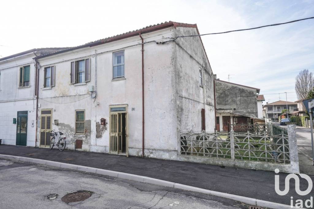 Villa in vendita a Fiscaglia via Chizzolini