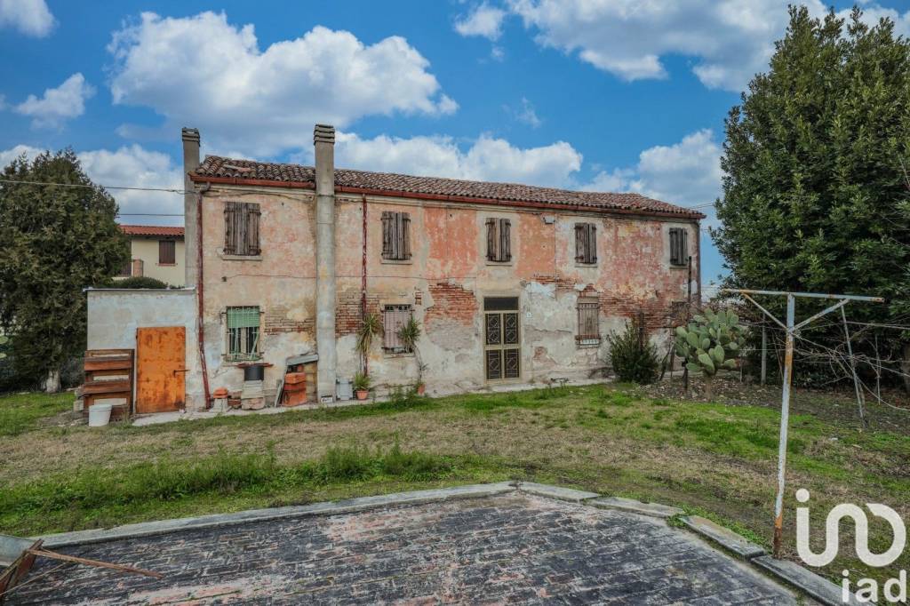 Villa in vendita a Fiscaglia via Macchinetta 1