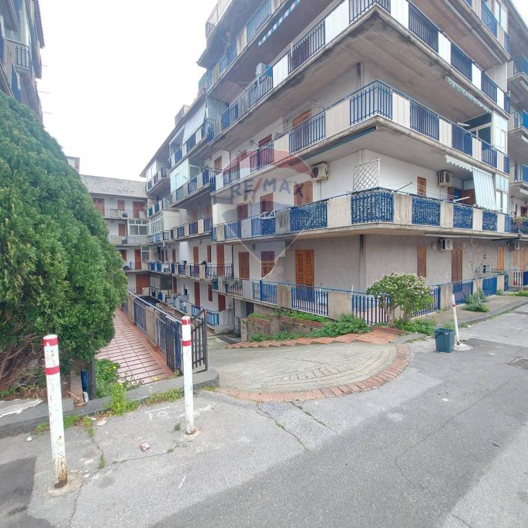 Appartamento in affitto a Roccalumera via francisco ferrer, 2