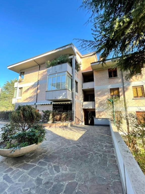 Appartamento in vendita a San Lazzaro di Savena via Scornetta