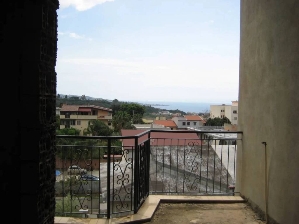 Appartamento in vendita a Reggio di Calabria contrada Trapezzoli Nord