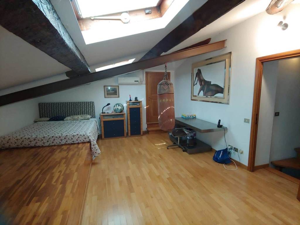 immagine annuncio 11 di 12