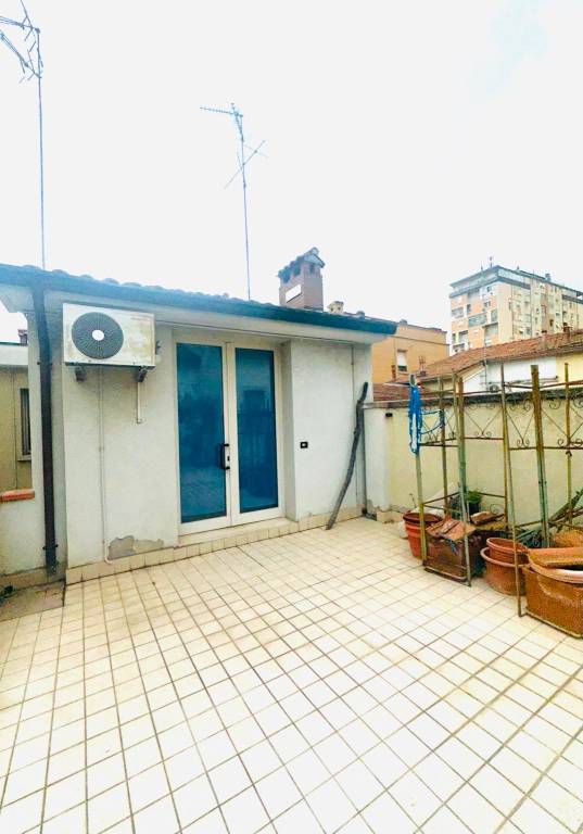 Appartamento in vendita a Ravenna via Candiano