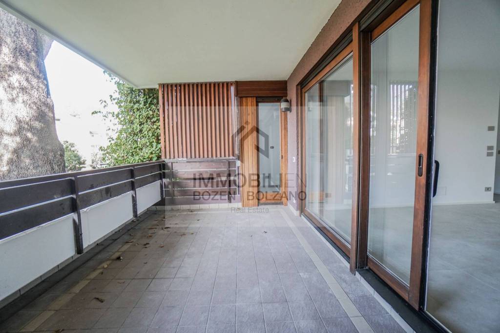 Appartamento in vendita a Bolzano via Camillo Benso di Cavour, 2
