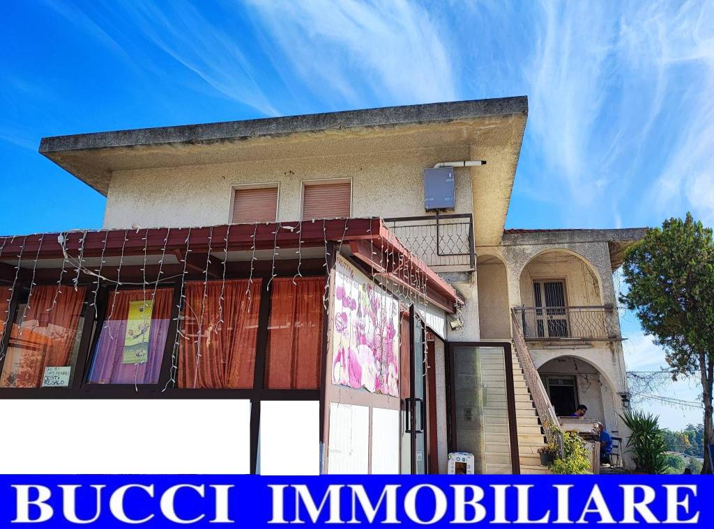 Appartamento in vendita a Città Sant'Angelo via Madonna della Pace, 106