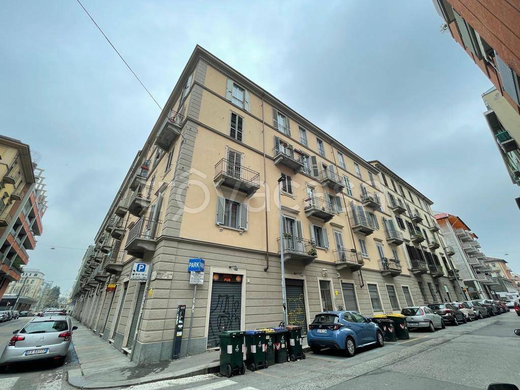 Appartamento in affitto a Torino via Benvenuto Cellini, 30