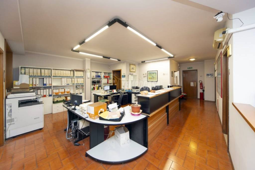 Ufficio in vendita a Perugia via Angelo Blasi, 32