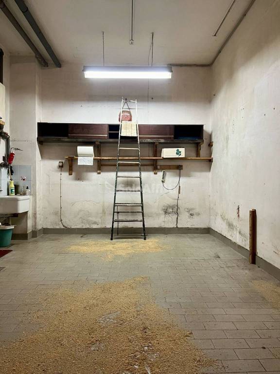 Garage in affitto a Torino via Zumaglia, 27/a
