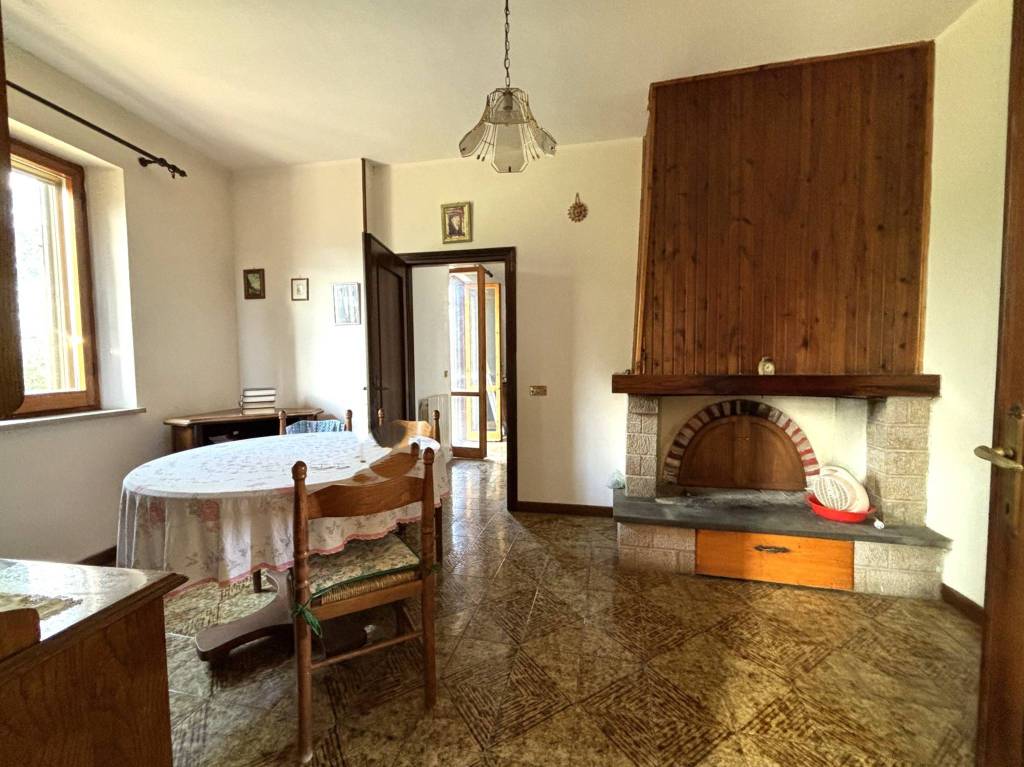 Villa in vendita ad Acquasparta frazione Macerino Campagna, 31