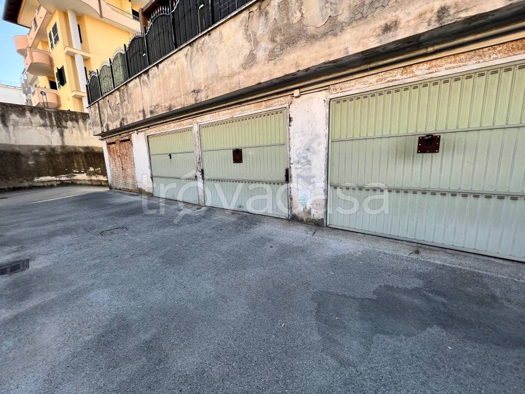 Garage in vendita a Marano di Napoli via Antonio De Curtis