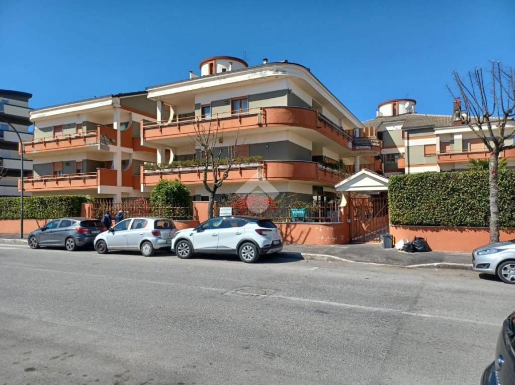 Appartamento in vendita ad Avezzano via Monte Velino, 57