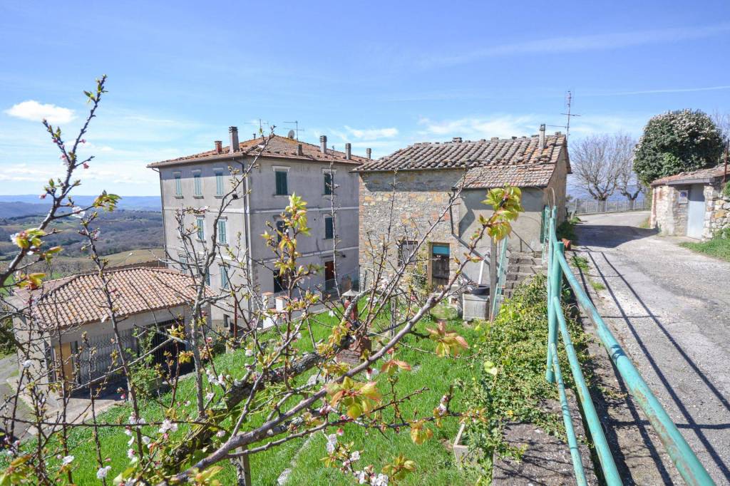 Villa in vendita a Montegabbione passeggiata 4 Novembre