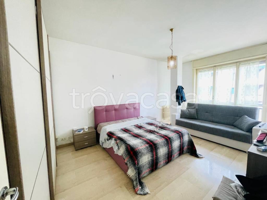 Appartamento in affitto a Milano via Gianfranco Zuretti 102