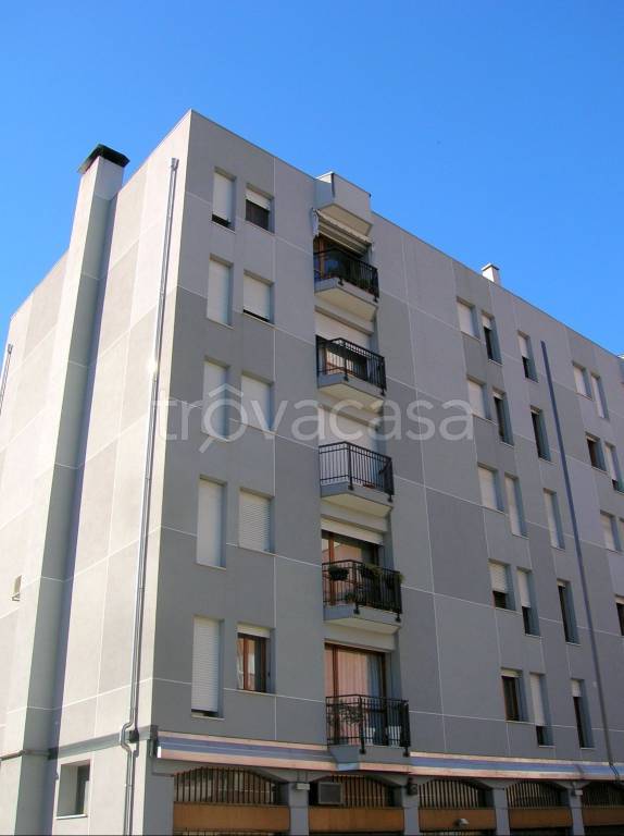 Appartamento in in vendita da privato a Pordenone via Guglielmo Oberdan, 55