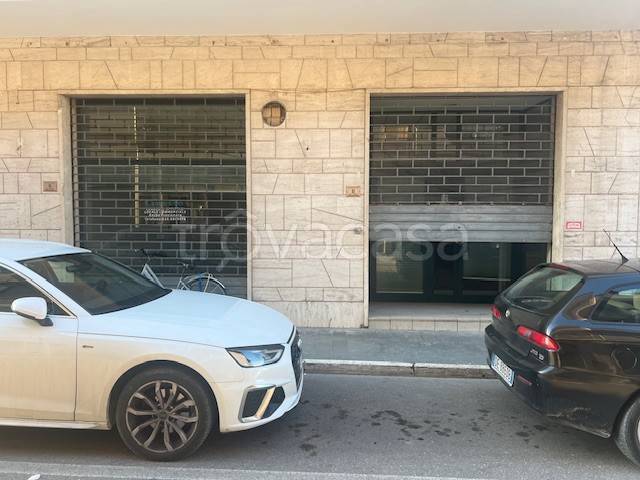 Garage in vendita ad Alba Adriatica viale della Vittoria, 9