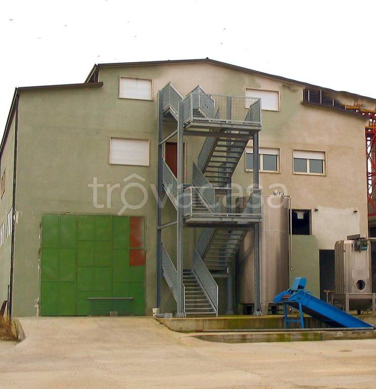 Capannone Industriale in in vendita da privato a Corigliano-Rossano via Zona Industriale
