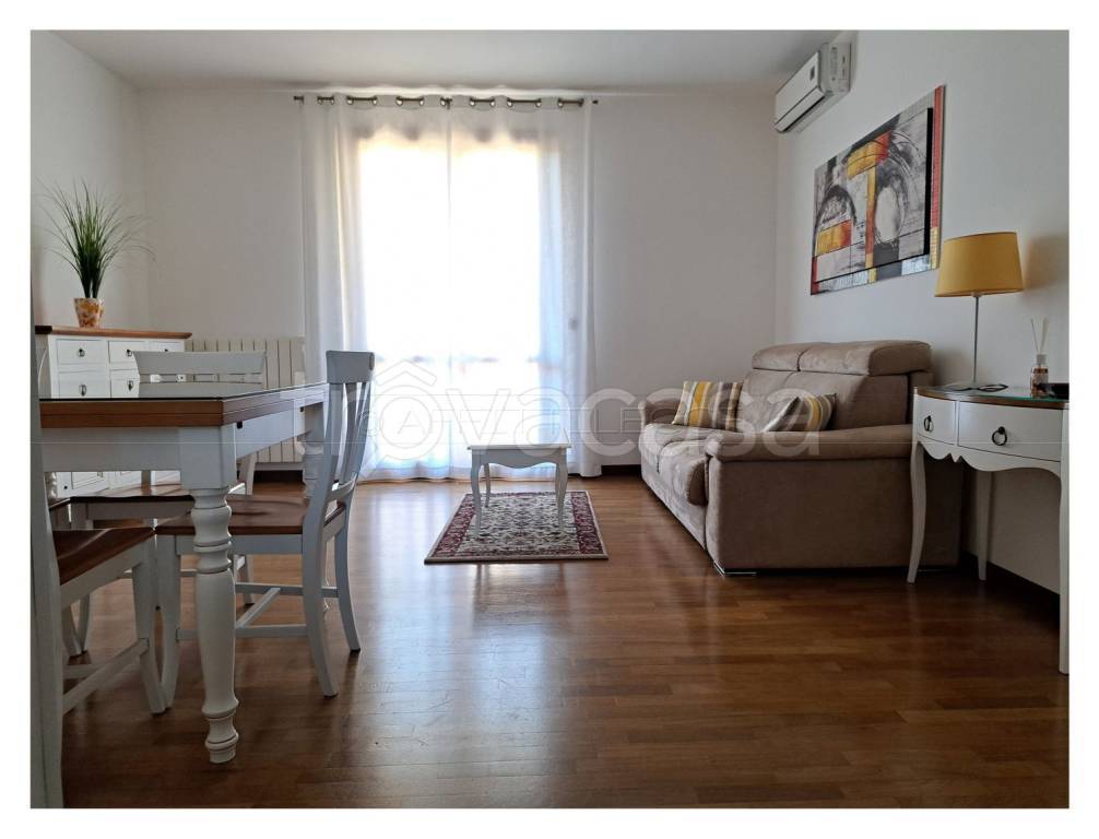 Appartamento in in affitto da privato a Lecce via di Leuca, 251