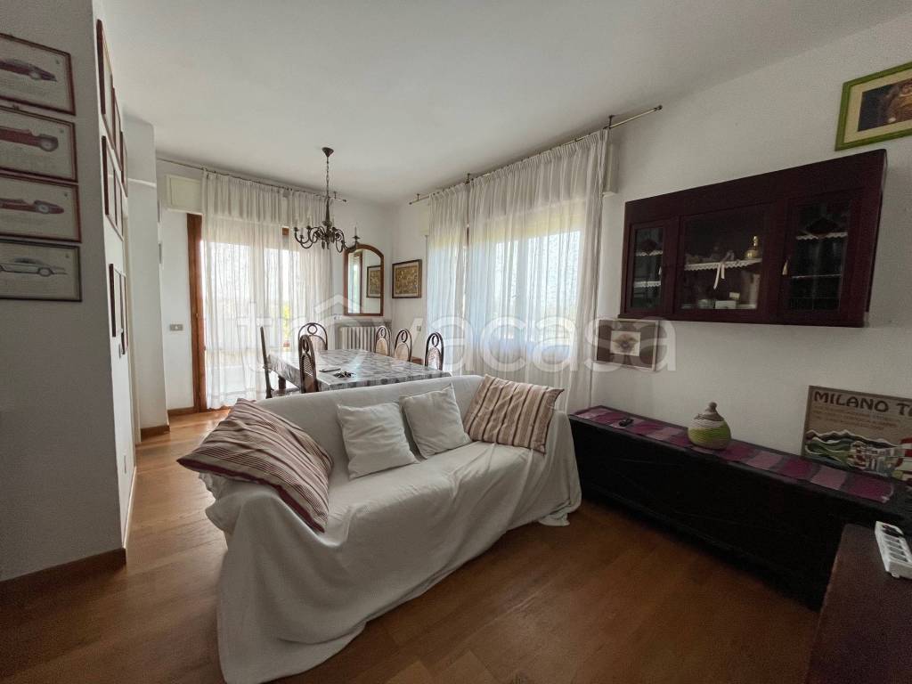 Appartamento in affitto a Riccione viale Cavour