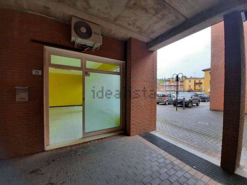 Ufficio in vendita a Savignano sul Panaro via Claudia, 3730/h