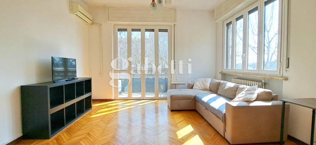 Appartamento in affitto a Milano viale Zara, 117