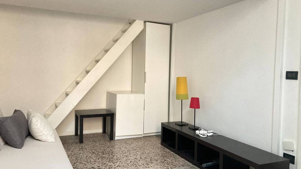 Appartamento in affitto a Torino via Carlo Alberto, 27