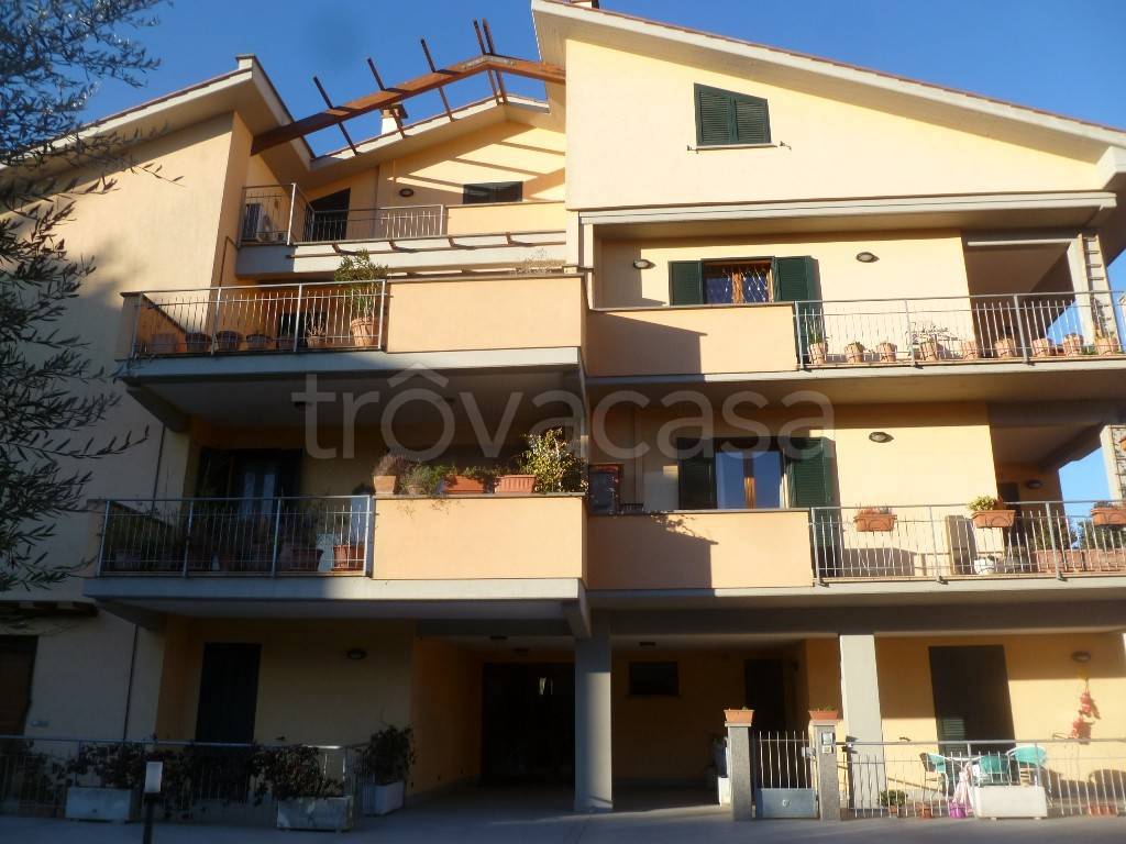 Appartamento in vendita a Castiglione del Lago via Roma, 152