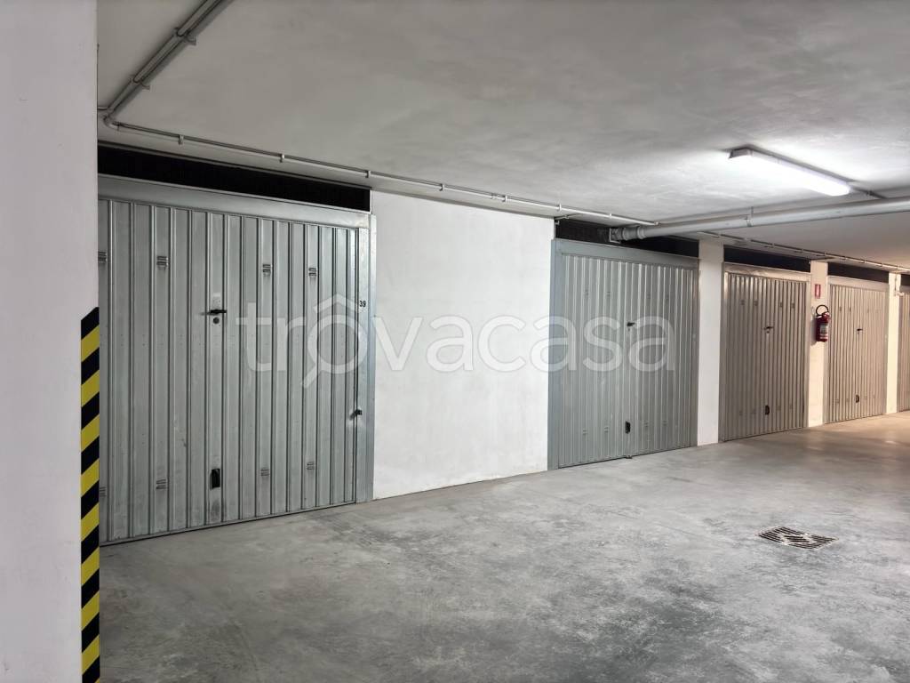 Garage in vendita a Lecce via Ada Cudazzo, 31