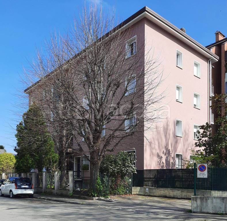 Appartamento in in affitto da privato a San Lazzaro di Savena via Renato Torreggiani, 13